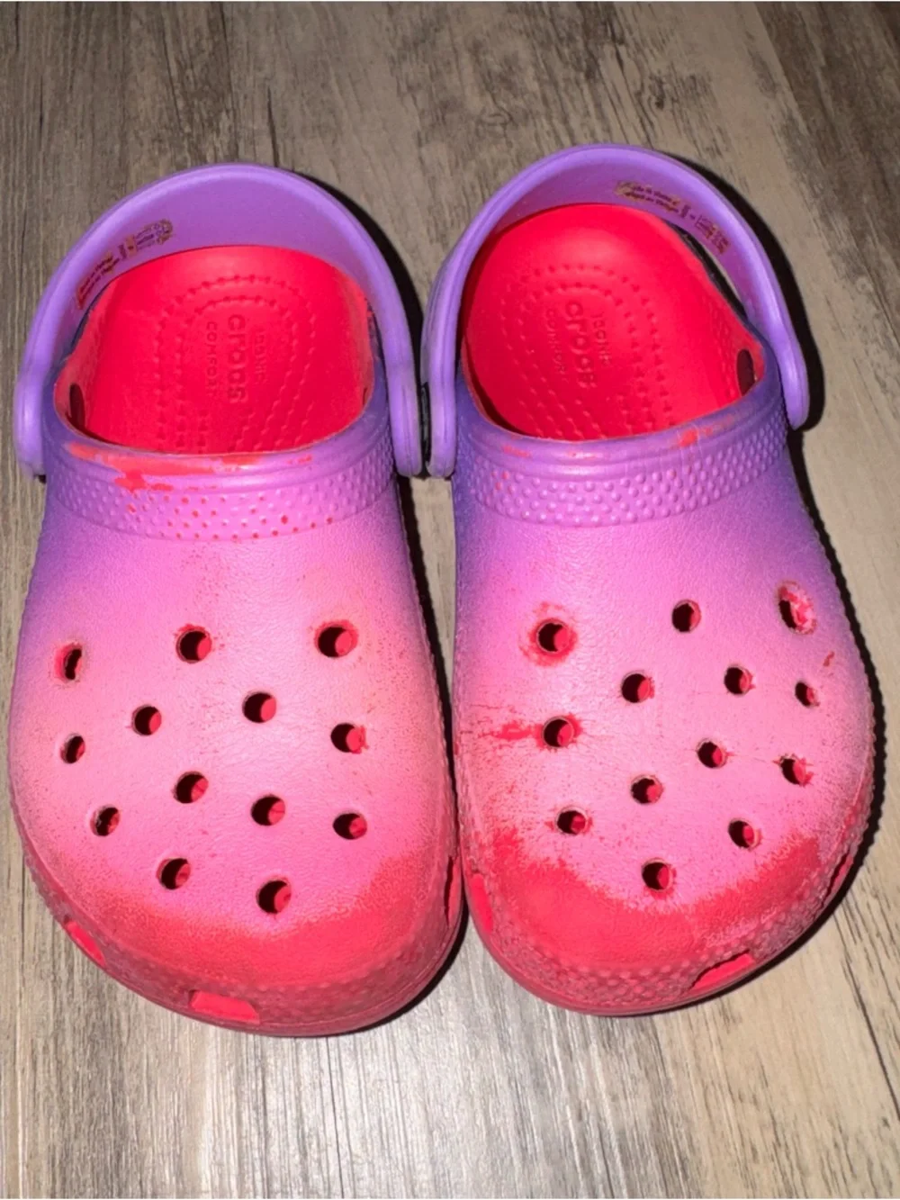 CROCS Kids Ombre Clog in Pink and Purple